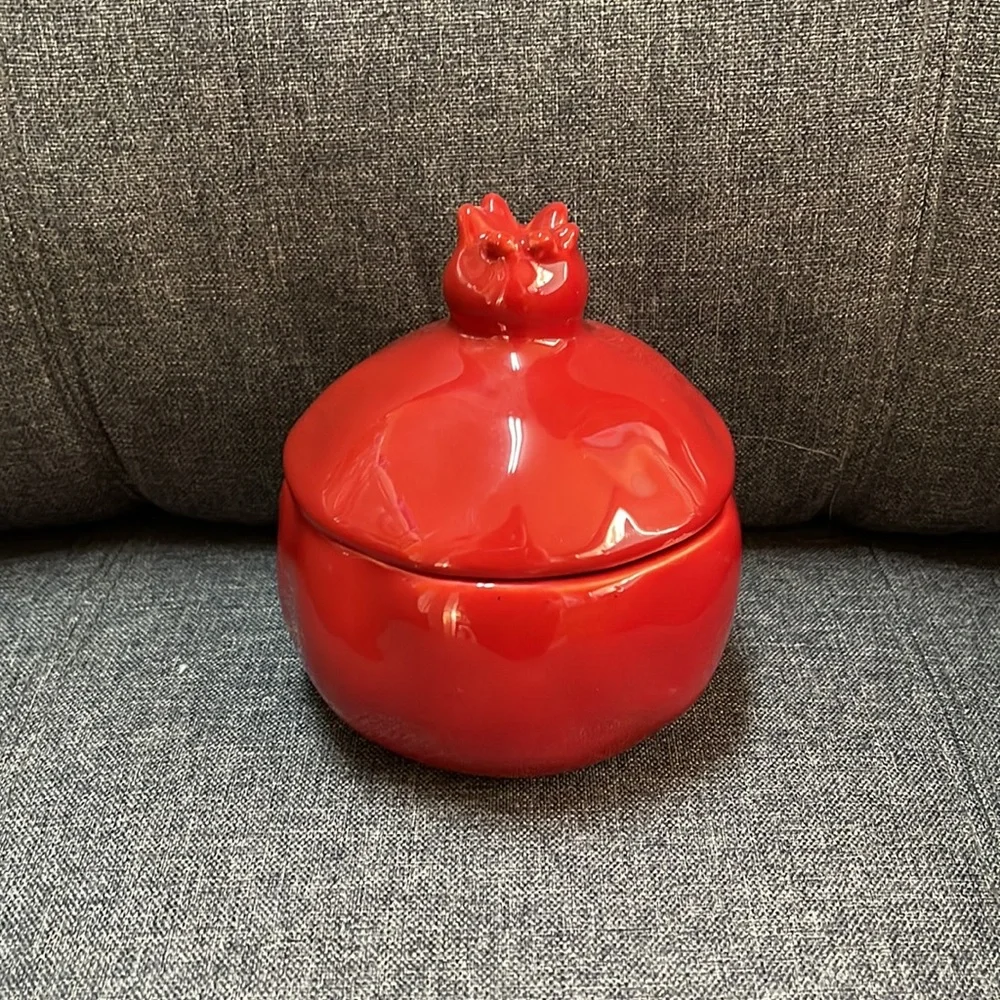 Williams-Sonoma Pomegranate Tureen